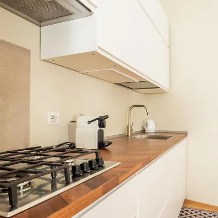 The Rent - Cozy Two-bedrooms In Pasteur District Apartment Milan