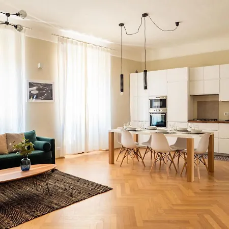 The Rent - Cozy Two-bedrooms In Pasteur District *