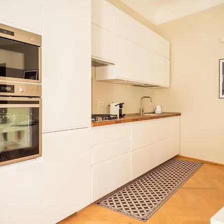 The Rent - Cozy Two-bedrooms In Pasteur District Apartment Milan