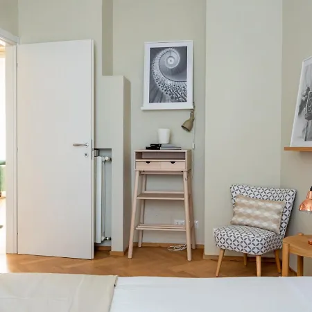 The Rent - Cozy Two-bedrooms In Pasteur District Milan